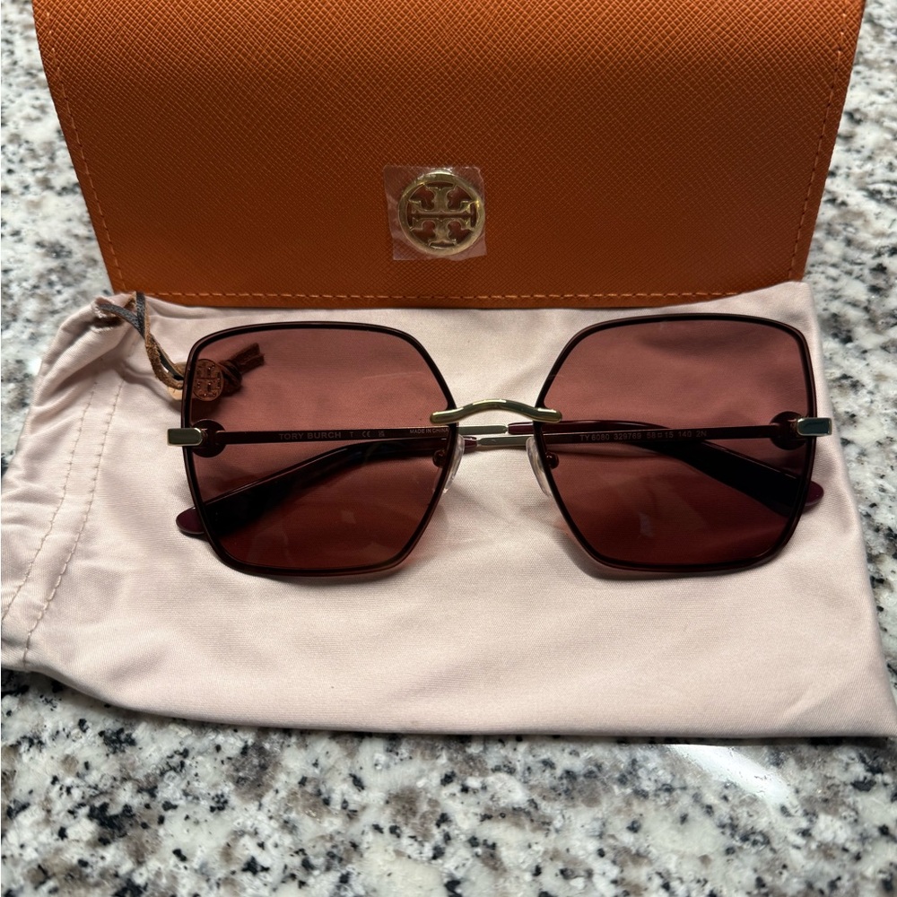 Tory Burch Sunglasses T6080 with Case and pouch
